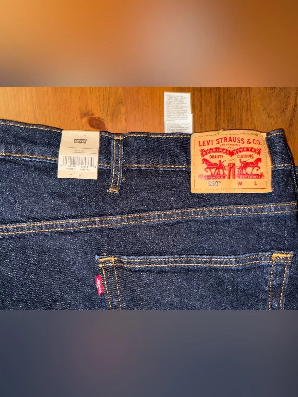 Levis relaxed fit